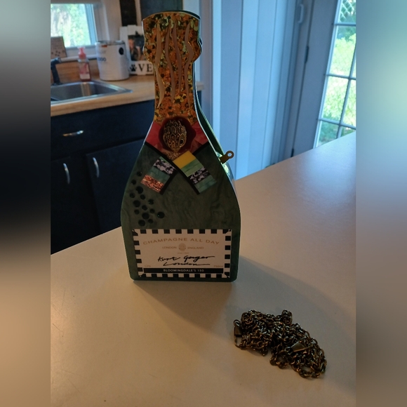 SOLD DO NOT BUY EXTREMELY RARE Kurt Geiger Collectable Champage Bag With Box - Picture 13 of 16